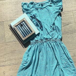 Uniqlo Blue Striped Dress w/ Ruffled Sleeves Girls